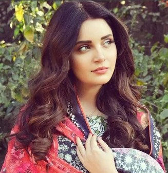 pakistani woman